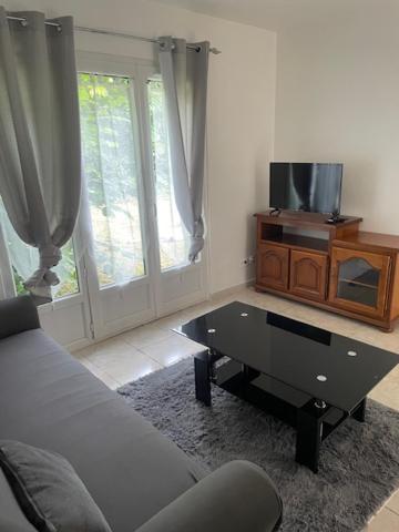 Petite Maison Frepillon Villa Buitenkant foto